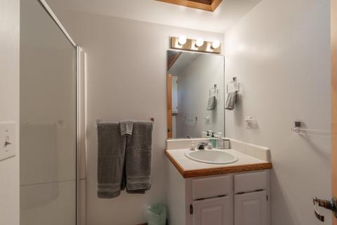 192 Basque, Truckee, CA 96161 photo 17