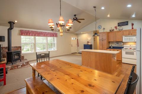 115 Mountain View Rd, Calpine, CA 96124 photo 6