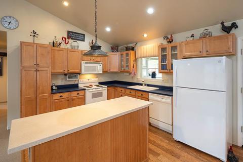 115 Mountain View Rd, Calpine, CA 96124 photo 4