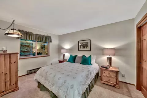 12665 Skiview Loop, Truckee, CA 96161 photo 9