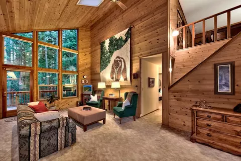 12665 Skiview Loop, Truckee, CA 96161 photo 3