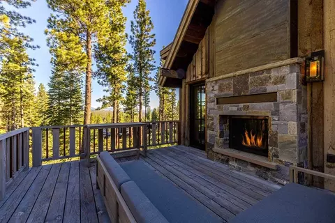 8249 Ehrman Dr, Truckee, CA 96161 photo 20