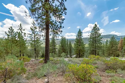10198 Thomas Dr, Truckee, CA 96161 photo 3
