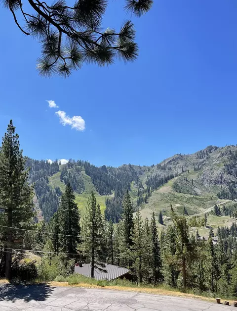 1880 Apache Ct, Olympic Valley, CA 96146 photo 6