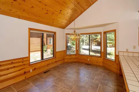 12276 Greenleaf Way, Truckee, CA 96161 photo 5