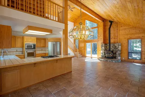 12276 Greenleaf Way, Truckee, CA 96161 photo 7