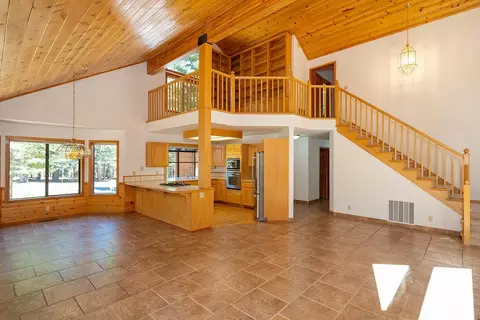 12276 Greenleaf Way, Truckee, CA 96161 photo 3