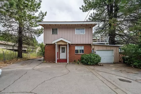 10175 Smith St, Truckee, CA 96161 photo 2