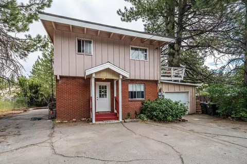 10175 Smith St, Truckee, CA 96161 photo 1