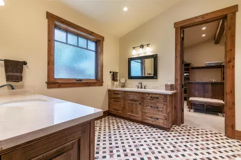 2105 Eagle Feather, Truckee, CA 96161 photo 11