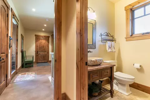 2105 Eagle Feather, Truckee, CA 96161 photo 15
