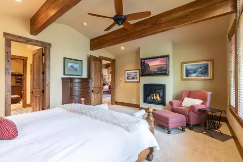 2105 Eagle Feather, Truckee, CA 96161 photo 9