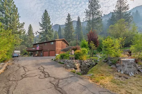 10341 Pine Way, Floriston, CA 96111 photo 1