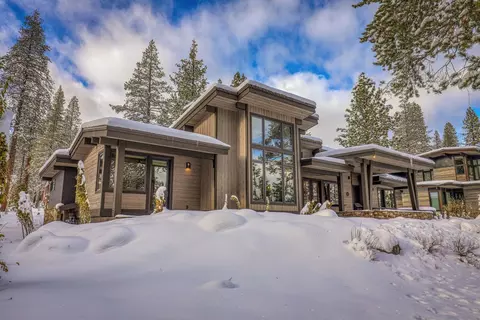 11631 Ghirard Rd, Truckee, CA 96161