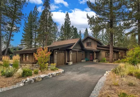 11082 Meek Ct, Truckee, CA 96161