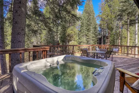 302 Indian Trail Rd, Olympic Valley, CA 96146