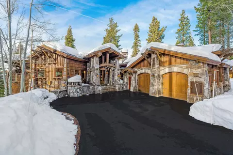 2356 Overlook Pl, Truckee, CA 96161