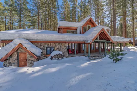 11079 Comstock Pl, Truckee, CA 96161 photo 1