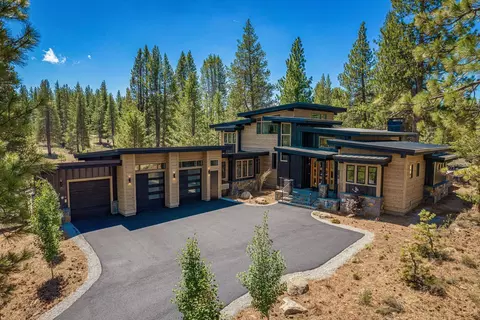 11191 Ghirard Rd, Truckee, CA 96161