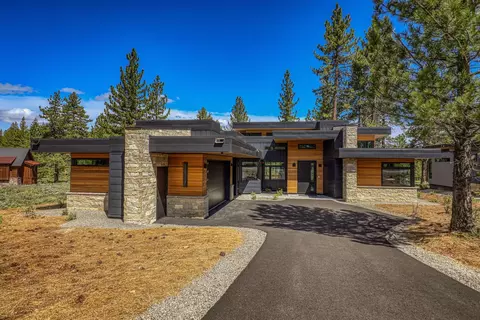 11687 Henness Rd, Truckee, CA 96161