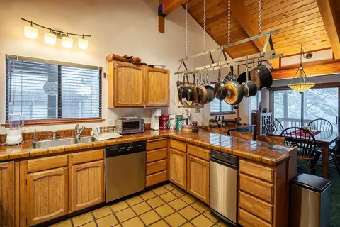 148 Basque, Truckee, CA 96161 photo 6