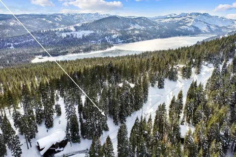 11598 Skislope Way, Truckee, CA 96161