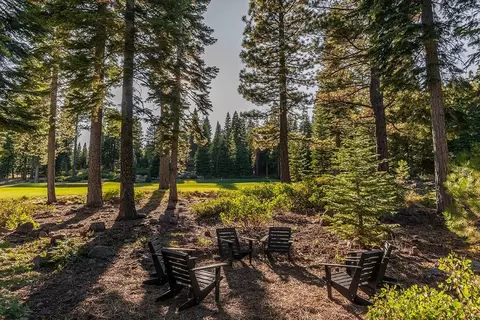 8428 Valhalla Dr, Truckee, CA 96161 photo 6