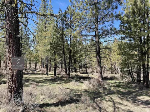 010-012 Plumas Ave, Portola, CA 96122