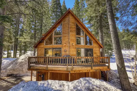 14365 Copenhagen Dr, Truckee, CA 96161