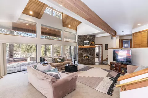 315 Skidder Trl, Truckee, CA 96161