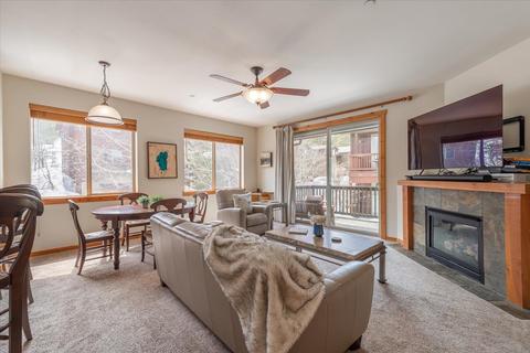 10620 Boulders Rd #2, Truckee, CA 96161