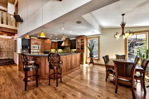11368 Bennett Flat Rd, Truckee, CA 96161 photo 8