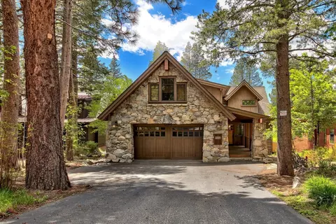 11368 Bennett Flat Rd, Truckee, CA 96161