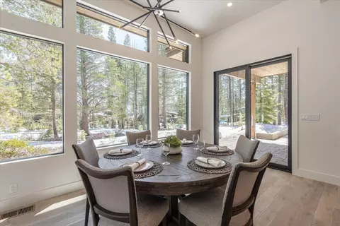 11861 Bottcher Loop, Truckee, CA 96161 photo 7