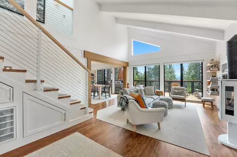 3185 Meadowbrook Dr, Tahoe City, CA 96145