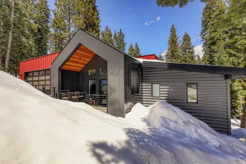 10660 Laurelwood Dr, Truckee, CA 96161