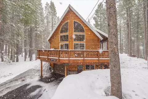 14581 Swiss Ln, Truckee, CA 96161