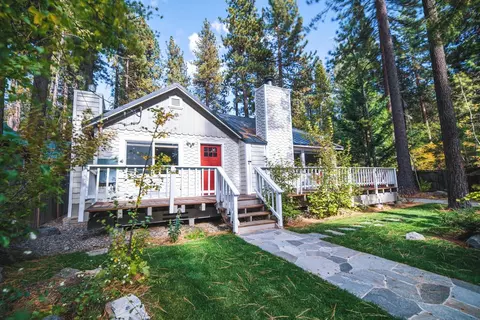 8695 Brockway Vista Ave, Kings Beach, CA 96143
