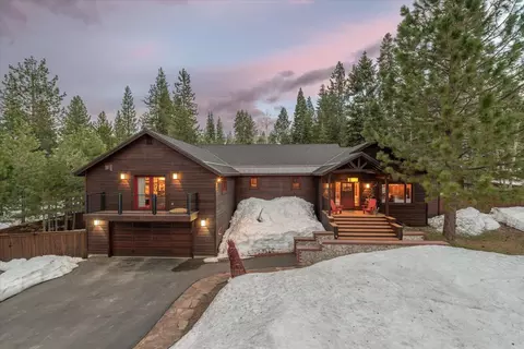 11165 Thelin Dr, Truckee, CA 96161