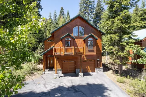 13711 Copenhagen Dr, Truckee, CA 96161