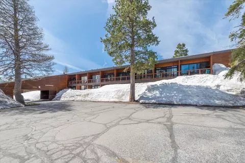 11589 Snowpeak Way # 218, Truckee, CA 96161