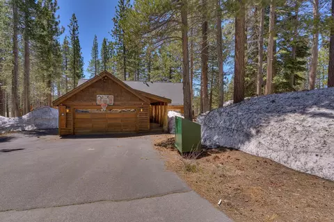 13381 Falcon Point Pl, Truckee, CA 96161