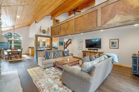 11683 Bennett Flat Rd, Truckee, CA 96161 photo 5