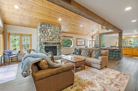 11683 Bennett Flat Rd, Truckee, CA 96161 photo 3