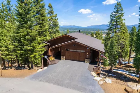 10262 Whitetail Ln, Truckee, CA 96161