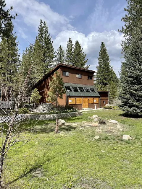 355 Joy Way, Portola, CA 96122