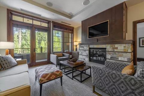9001 Northstar Dr # 303, Truckee, CA 96161
