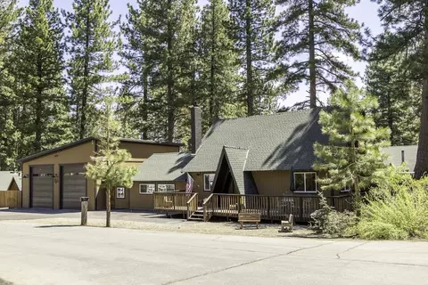 10951 Alpine Fir Rd, Truckee, CA 96161
