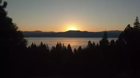 10304 Courtenay Ln, Truckee, CA 96161