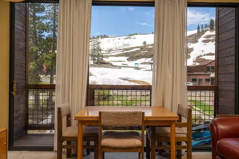 11591 Snowpeak Way # 406, Truckee, CA 96161